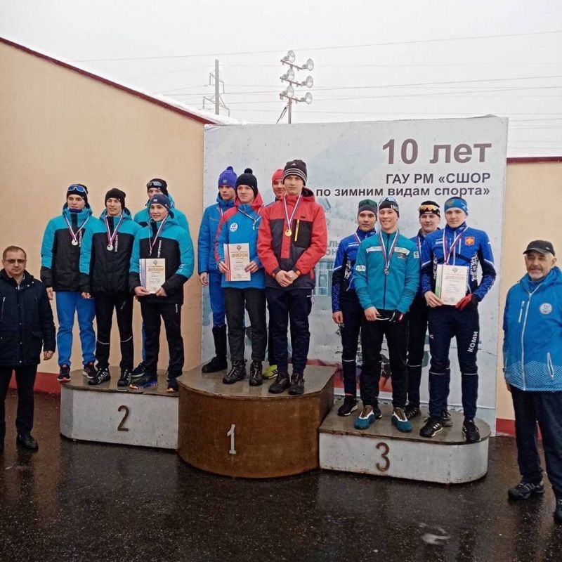 Тюменские биатлонисты стали лидерами командной гонки на Первенстве России среди юношей и девушек