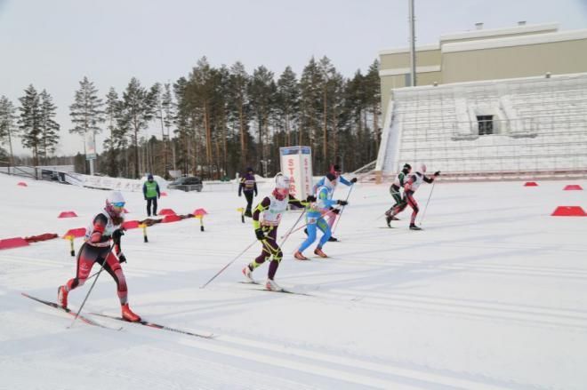 Тюменские лыжники выступают на Зимней Спартакиаде учащихся России