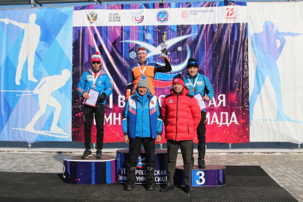 Тюменцы стали лидерами соревнований по биатлону VI Всероссийской зимней универсиады в общем зачете