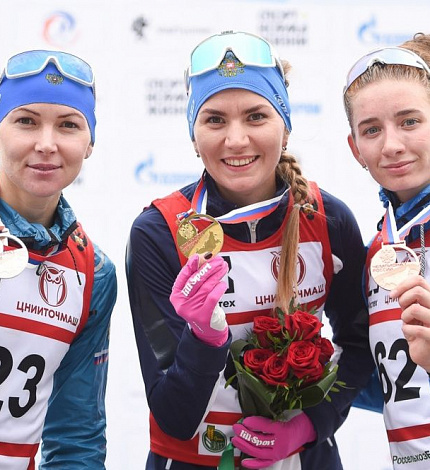 Виктория Сливко стала чемпионкой России по летнему биатлону в Тюмени