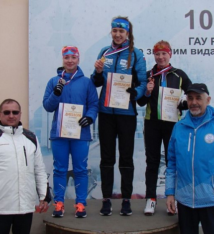 Тюменка завоевала серебро на Первенстве России по биатлону