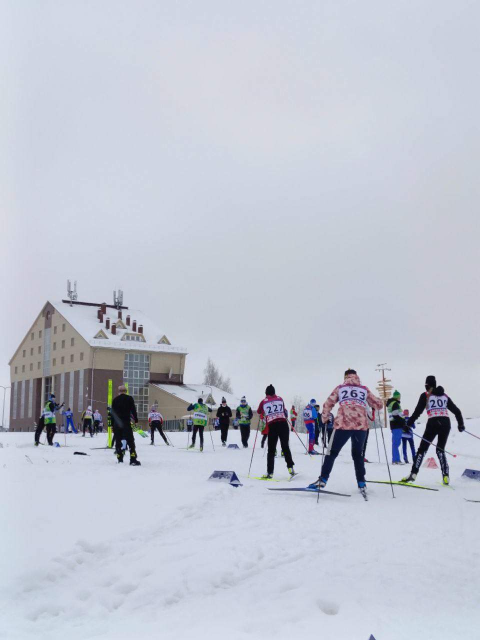 В спринте пробились в четвертьфинал